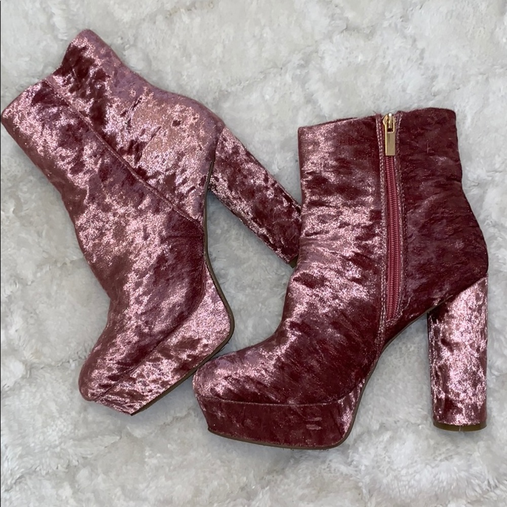 NASTYGAL Pink Velvet Heeled Boots💕